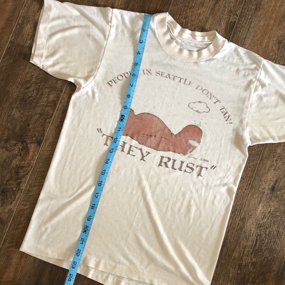 Vintage β¨ T-Shirt - Picture 6 of 7